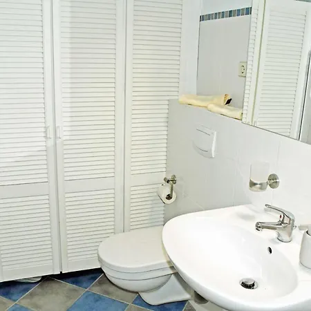 Fewos 1 4 In Am Hafen Haus Apartament Seedorf (Rugen)